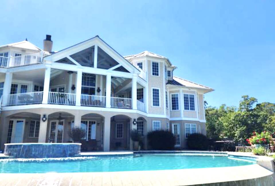 Luxury Estate on York River (2 miles wide) | In historic coastal Virginia - Barhamsville, Virginia