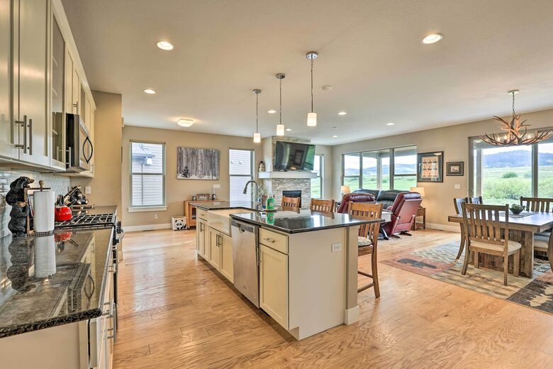 Relaxing Granby Retreat | With a Deck, Grill & Mountain Views - Granby, Colorado