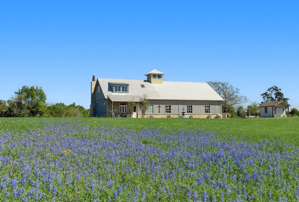 Brenham-Home/Barn | Amazing place to stay! - Brenham, Texas