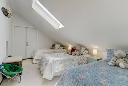 Brenham-Home/Barn & "Little Spot of Heaven" Vacation Retreat - Brenham, Texas