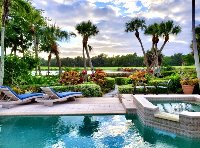 Sanibel Retreat on a Resort Island | Private country club golf course - Sanibel, Florida