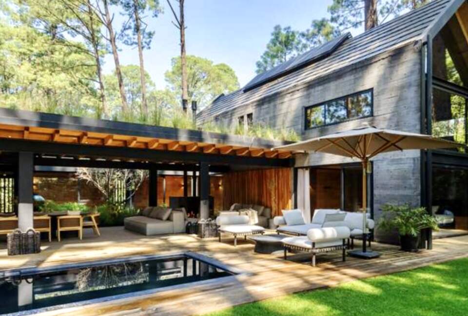 Casa Fika - Valle de Bravo, Mexico