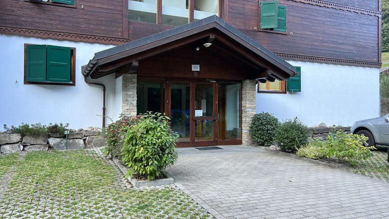 Riverside Mountain Retreat - Val-d'Illiez, Switzerland