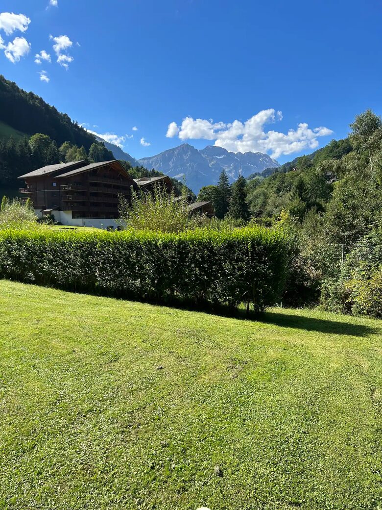 Riverside Mountain Retreat - Val-d'Illiez, Switzerland
