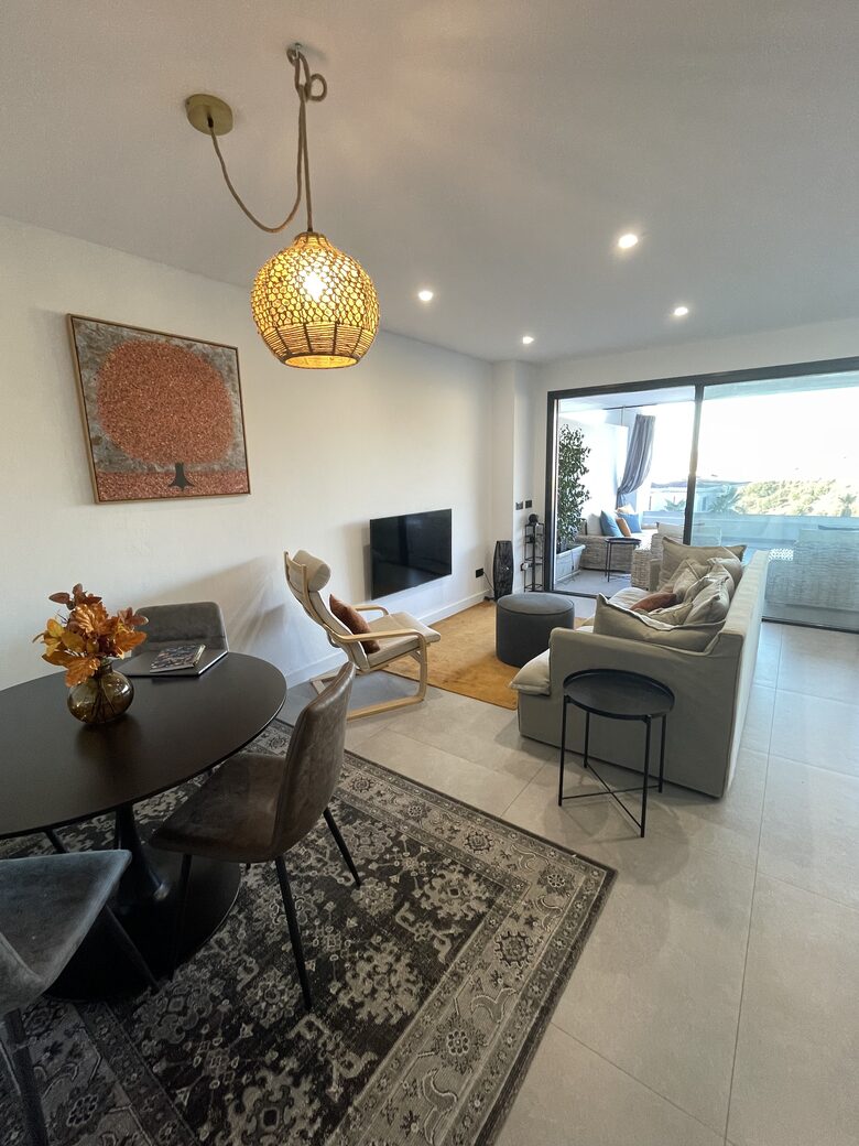 Beautiful, contemporary apartment overlooking Estepona - Estepona, Spain