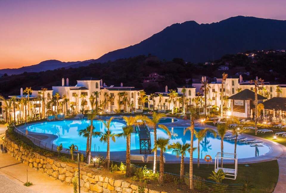 Beautiful, contemporary apartment overlooking Estepona - Estepona, Spain