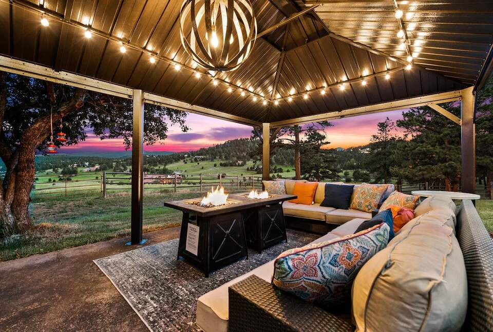 Cold Springs Ranch, 20 Acres, Hot Tub, Frisbee Golf - Golden, Colorado