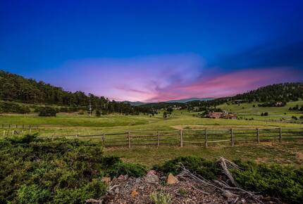 Cold Springs Ranch, 20 Acres, Hot Tub, Frisbee Golf - Golden, Colorado