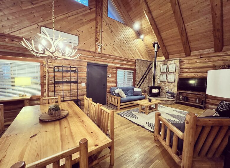 The Perfect Mountain Cabin - Mount Hood Village, Oregon