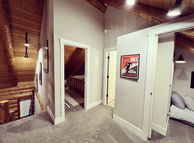 The Perfect Mountain Cabin - Mount Hood Village, Oregon