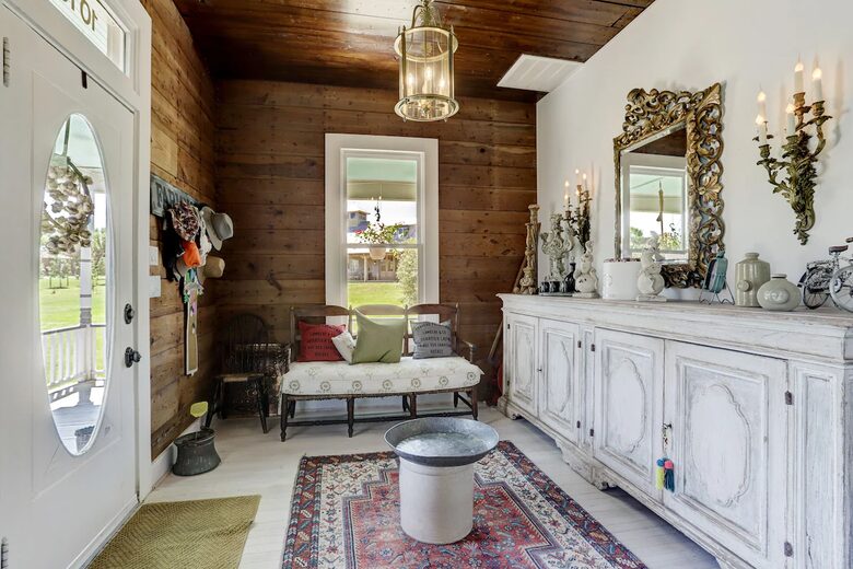 Brenham-Home/Barn & "Little Spot of Heaven" Vacation Retreat - Brenham, Texas