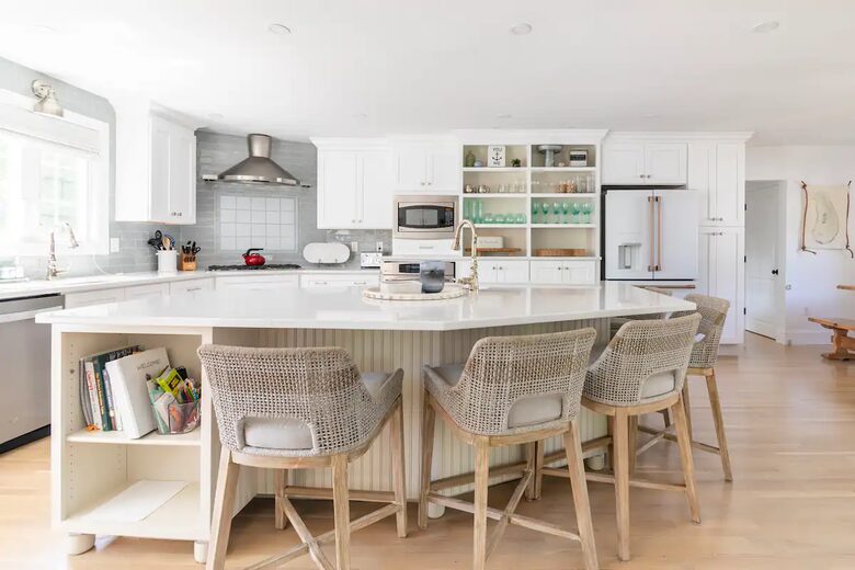 Classic New England Beach Home | Steps from beach and downtown - Falmouth, Massachusetts