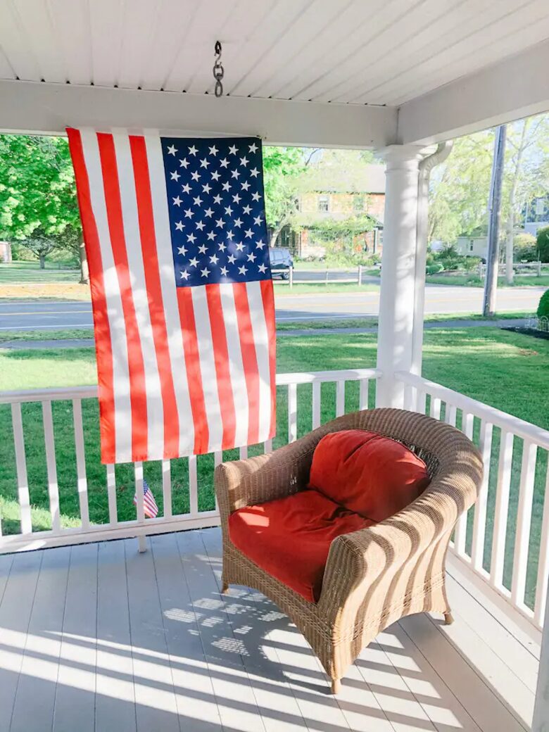 Classic New England Beach Home | Steps from beach and downtown - Falmouth, Massachusetts