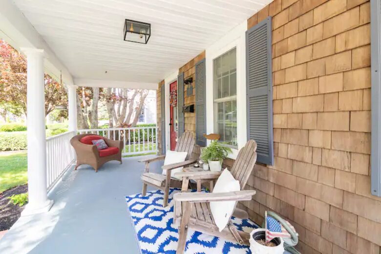 Classic New England Beach Home | Steps from beach and downtown - Falmouth, Massachusetts
