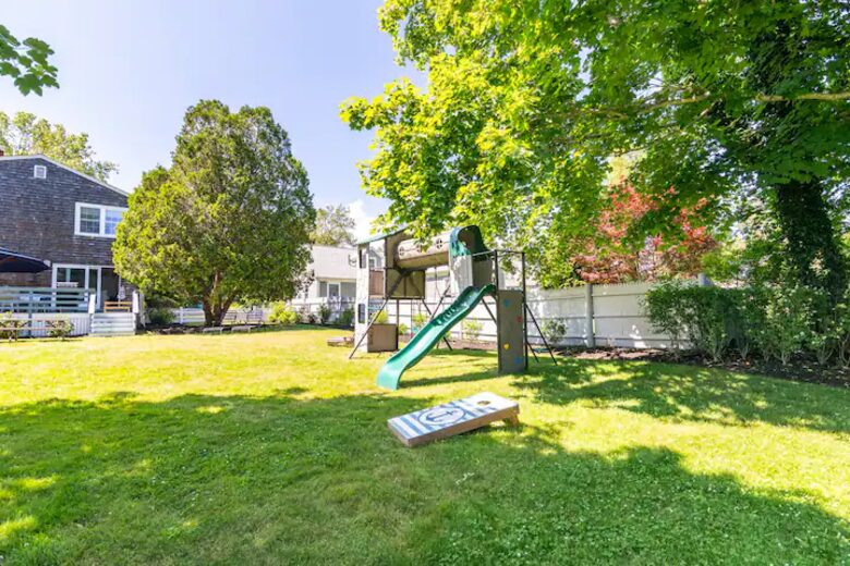 Classic New England Beach Home | Steps from beach and downtown - Falmouth, Massachusetts