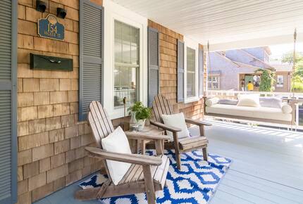 Classic New England Beach Home | Steps from beach and downtown - Falmouth, Massachusetts