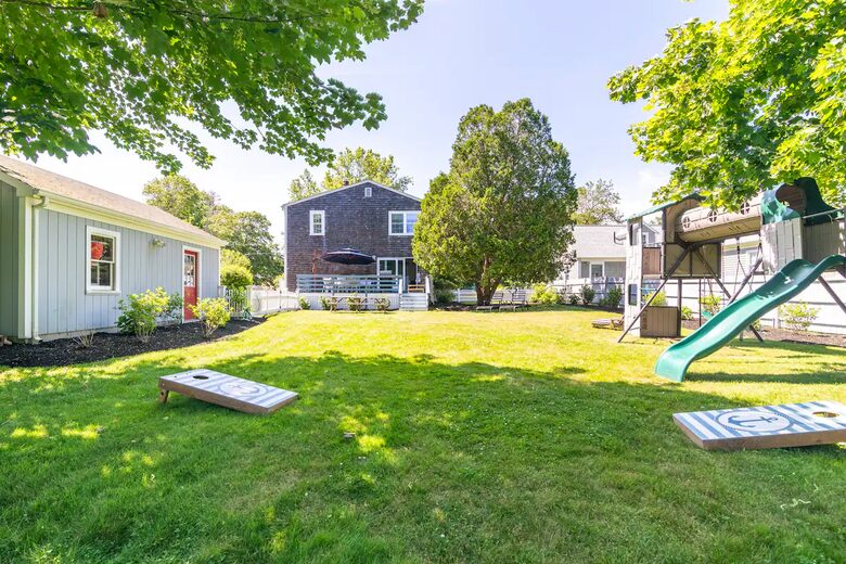 Classic New England Beach Home | Steps from beach and downtown - Falmouth, Massachusetts