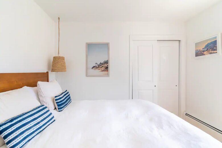 Classic New England Beach Home | Steps from beach and downtown - Falmouth, Massachusetts