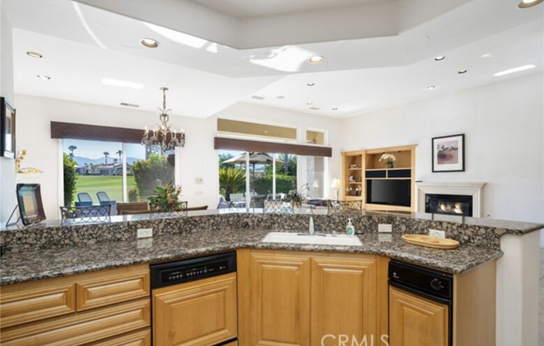 Palm Desert Golf Frontage Getaway - Palm Desert, California