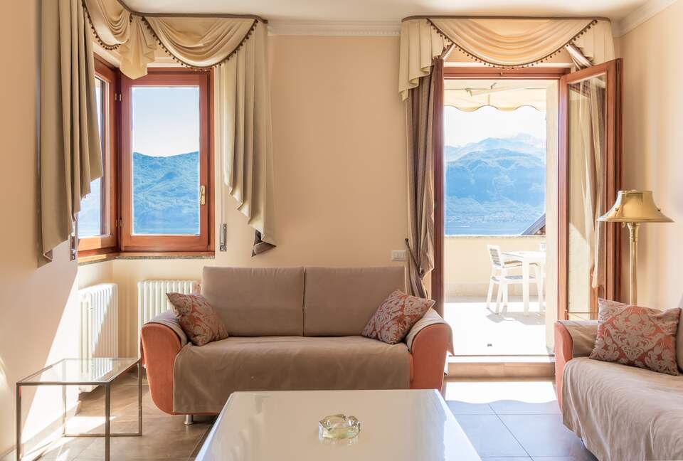 Luxury Menaggio Apartment | With Spectacular View of Lake Como - Menaggio, Italy