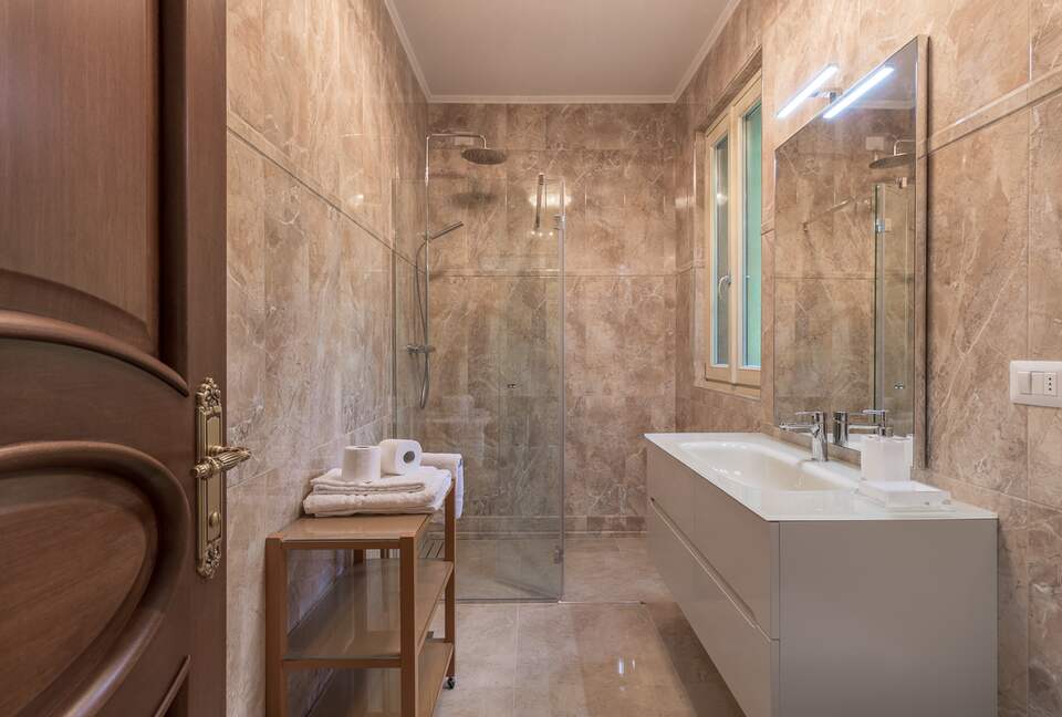 Luxury Menaggio Apartment | With Spectacular View of Lake Como - Menaggio, Italy