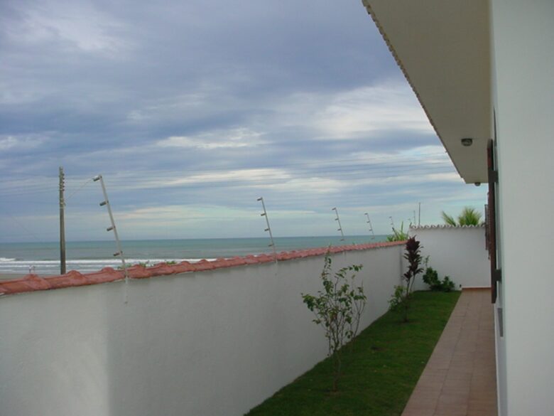 Beach Front Property in Suarão - Suarão Itanhaem, Brazil