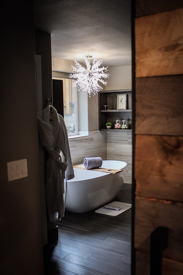 Luxury Modern Home Minutes from the Lake and Ski Slopes - Incline Village, Lake Tahoe. - Incline Village, Nevada