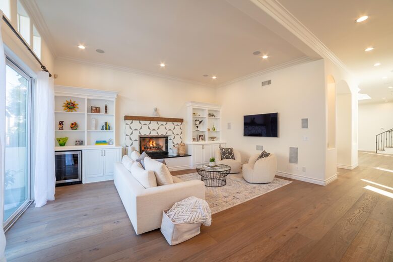 Manhattan Beach Tree Section Luxury - Manhattan Beach, California