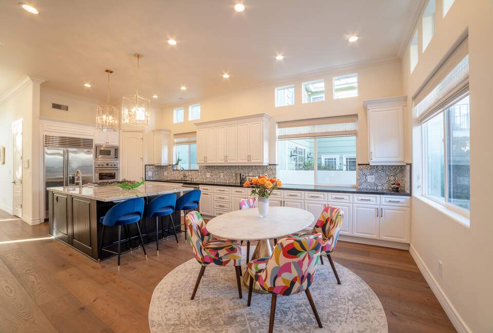 Manhattan Beach Tree Section Luxury - Manhattan Beach, California