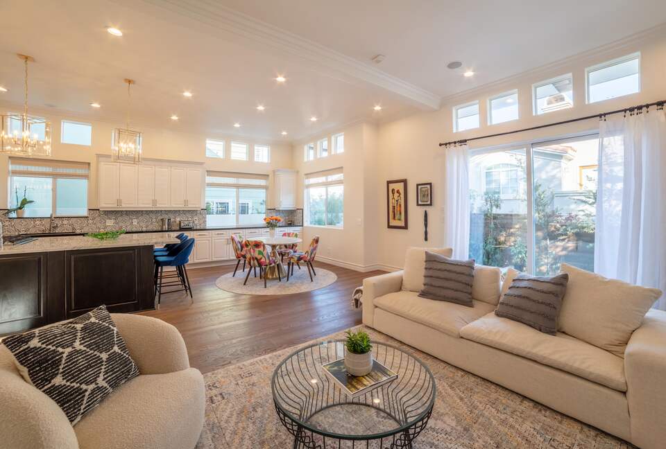 Manhattan Beach Tree Section Luxury - Manhattan Beach, California