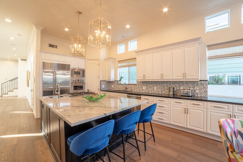 Manhattan Beach Tree Section Luxury - Manhattan Beach, California