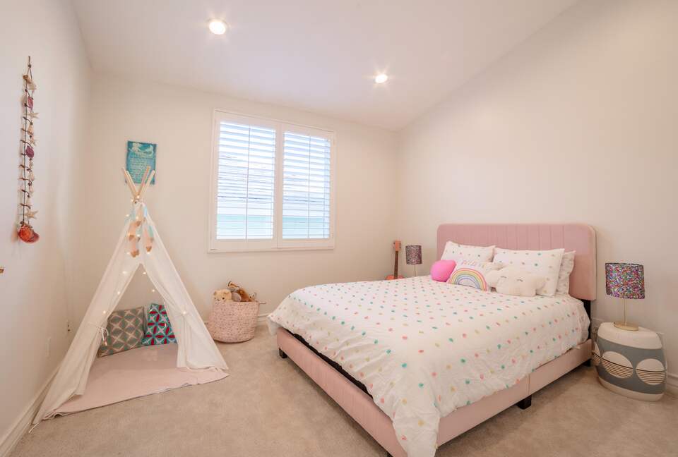 Manhattan Beach Tree Section Luxury - Manhattan Beach, California