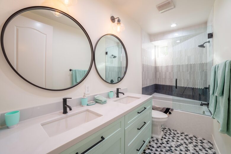 Manhattan Beach Tree Section Luxury - Manhattan Beach, California