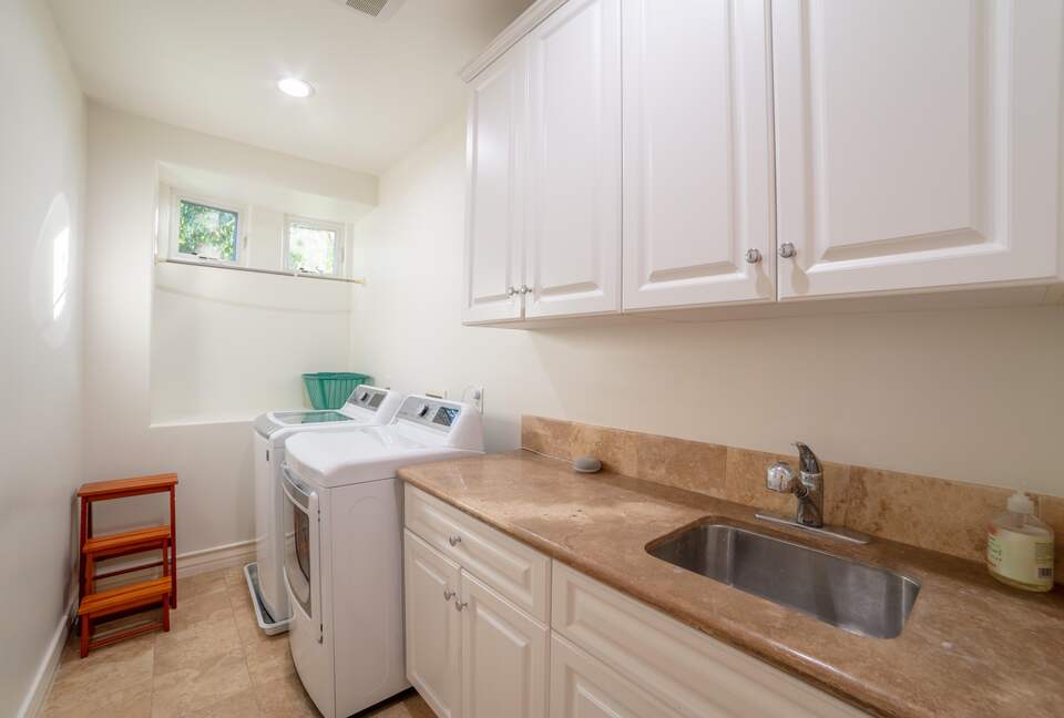 Manhattan Beach Tree Section Luxury - Manhattan Beach, California