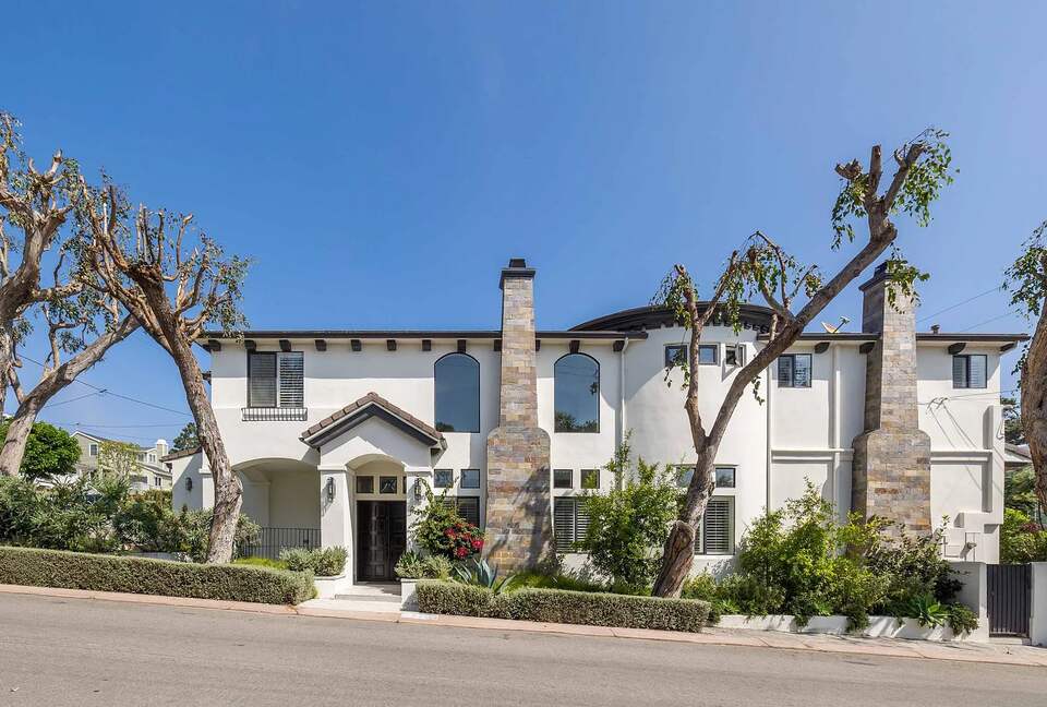 Manhattan Beach Tree Section Luxury - Manhattan Beach, California