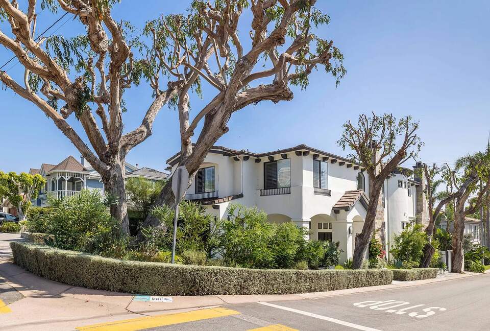 Manhattan Beach Tree Section Luxury - Manhattan Beach, California