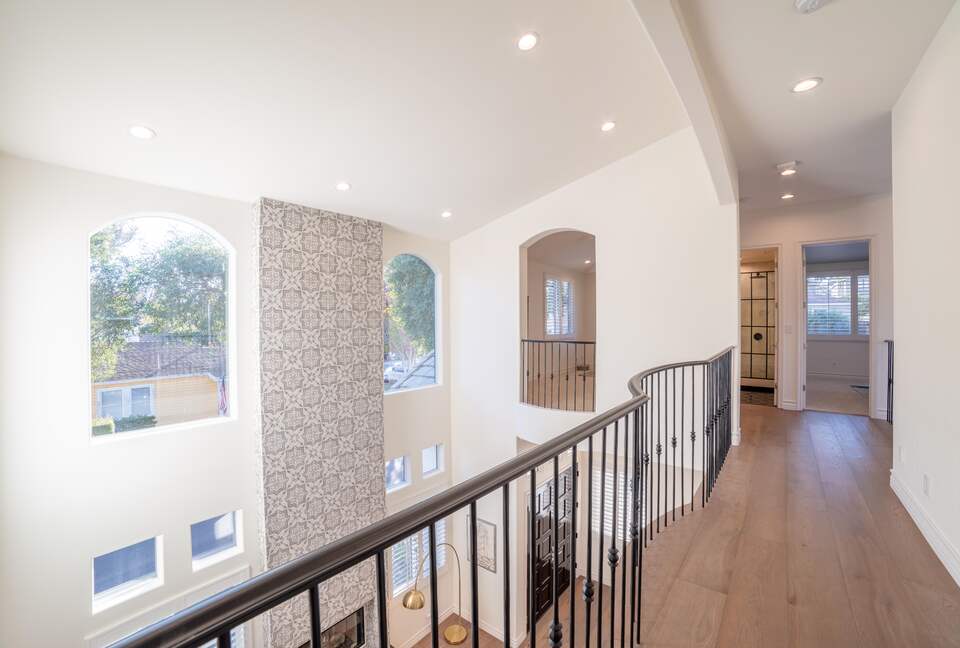 Manhattan Beach Tree Section Luxury - Manhattan Beach, California