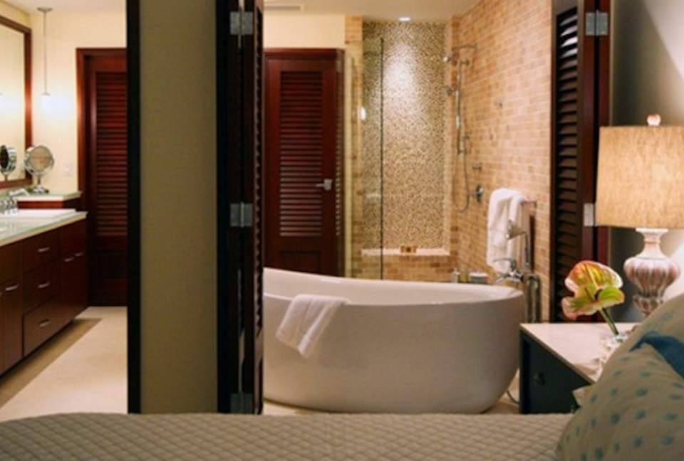 Southampton, Bermuda - The Reefs Club - 2 Bedroom Residence - Southampton, Bermuda