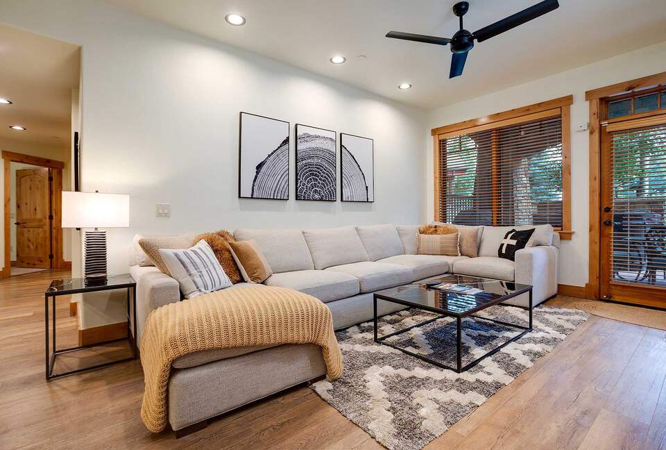 Bear Lodge Cozy Condo with a Hot Tub - Steamboat Springs, Colorado