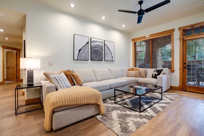 Bear Lodge Cozy Condo with a Hot Tub - Steamboat Springs, Colorado