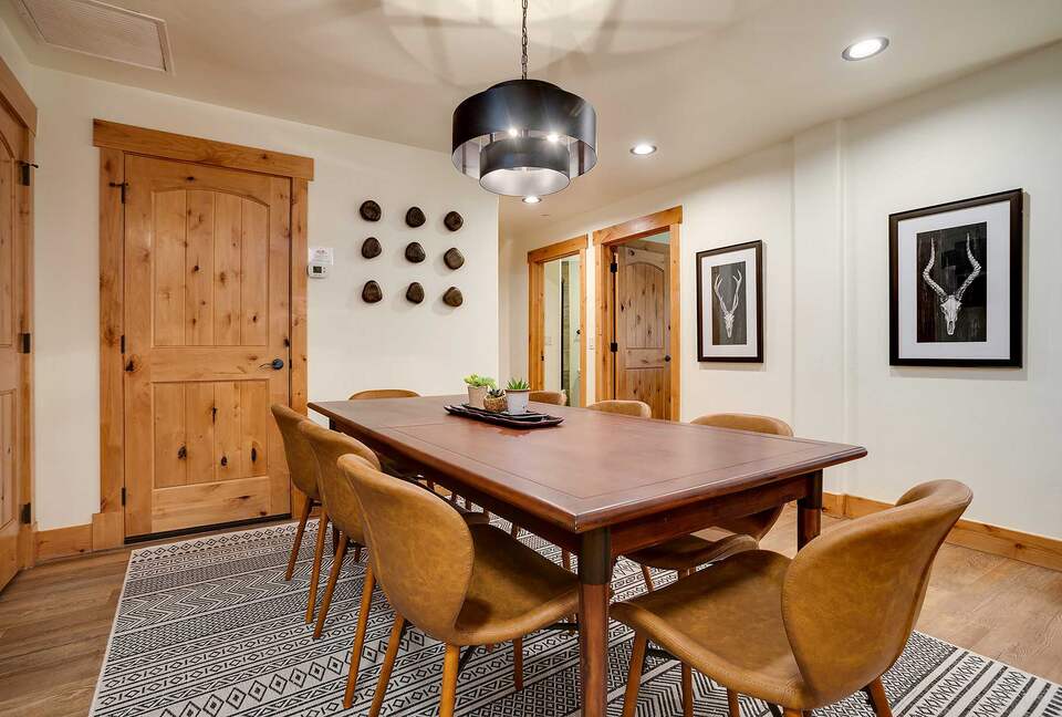 Bear Lodge Cozy Condo with a Hot Tub - Steamboat Springs, Colorado