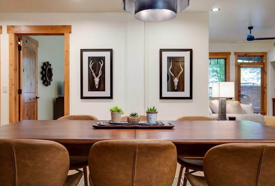 Bear Lodge Cozy Condo with a Hot Tub - Steamboat Springs, Colorado