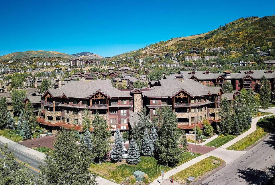 Bear Lodge Cozy Condo with a Hot Tub - Steamboat Springs, Colorado