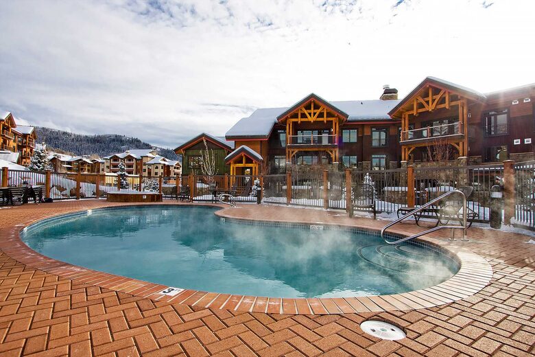 Bear Lodge Cozy Condo with a Hot Tub - Steamboat Springs, Colorado