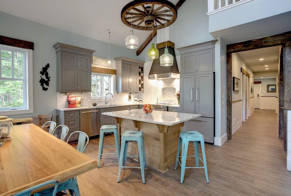 Luxury Lakefront Cottage | With Sandy Beach, Hot Tub, SUP, & Dock - Traverse City, Michigan