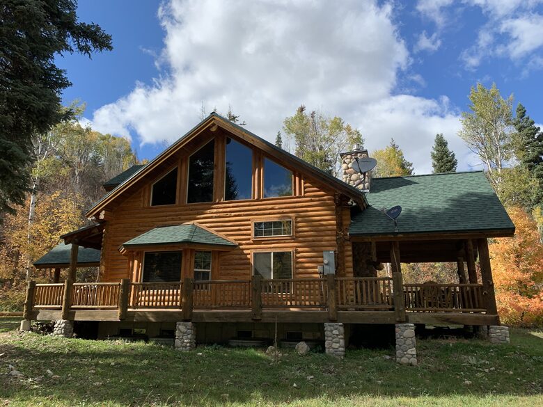 Secluded Log Cabin at Snake Creek - Midway, Utah
