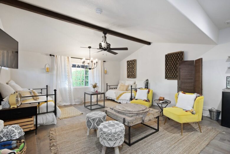 Casa Amarillo - Palm Springs, California