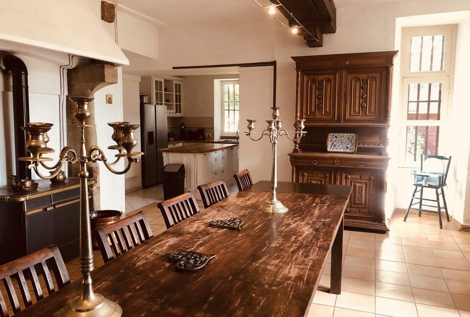 Dining room annex kitchen