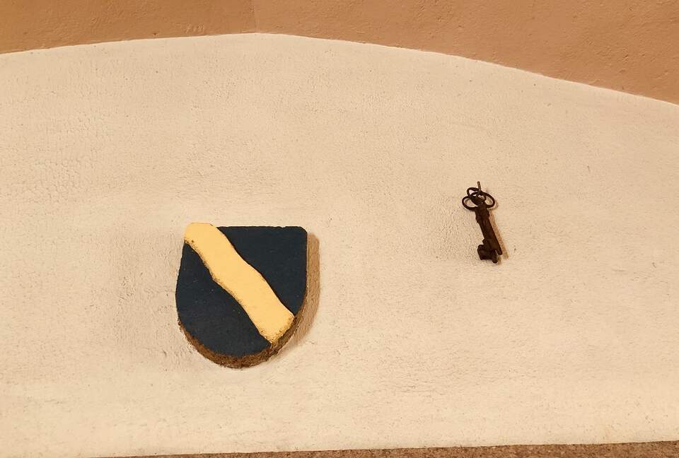 Coat of arms Chateau de Bussolles