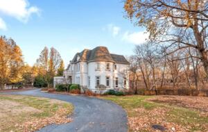 Chicago Escape - Glencoe, Illinois